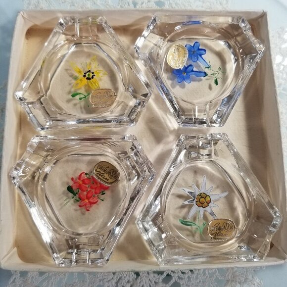 Bohemia Glass Individual Personal Ashtrays Floral Design Hexagon Shape Vintage - Picture 1 of 8